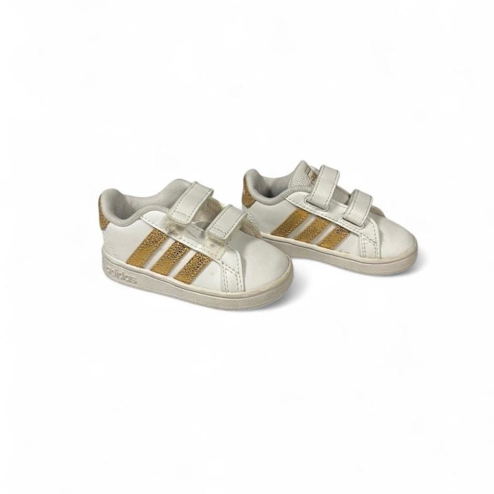 Adidas Kids White Velcro Sneakers come with box